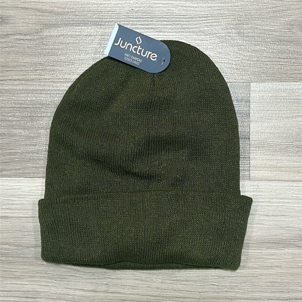 JUNCTURE Women’s Olive Green Beanie NWT